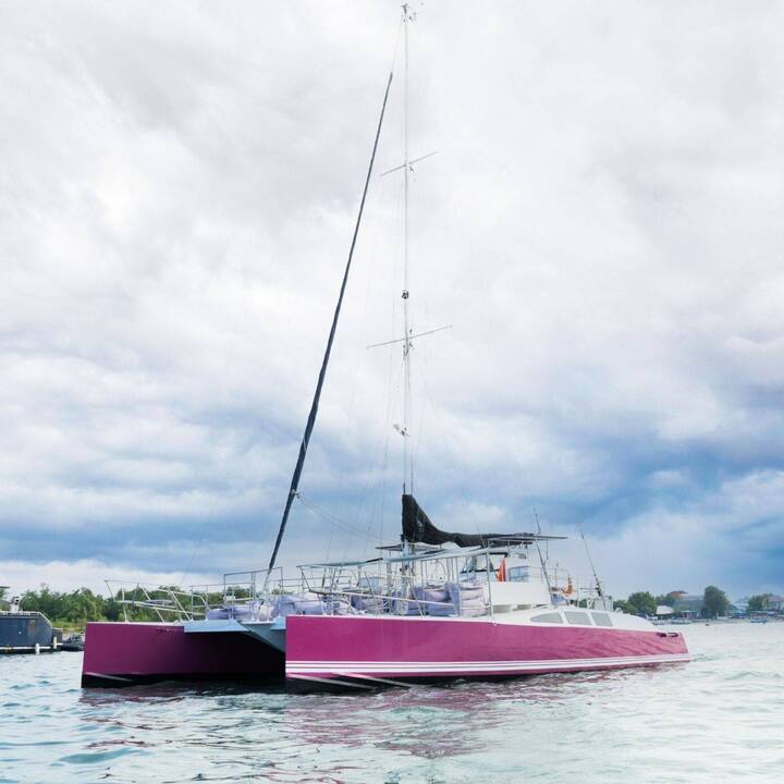Sharing Yacht with Aneecha Luxury Yacht - 