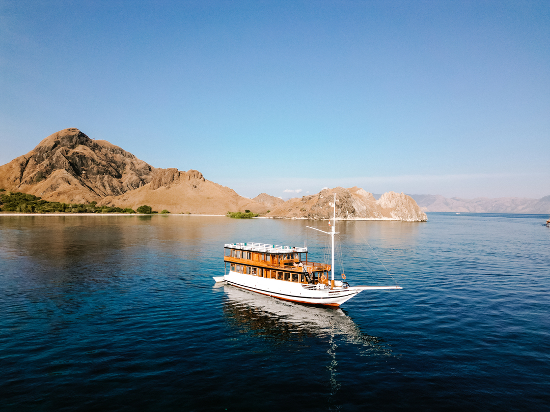 Private Trip by Nox Deluxe Phinisi - 