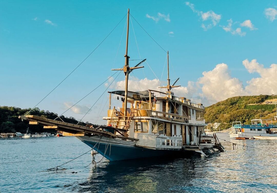 Open Trip 3D2N by Raja Bintang Deluxe Phinisi - 