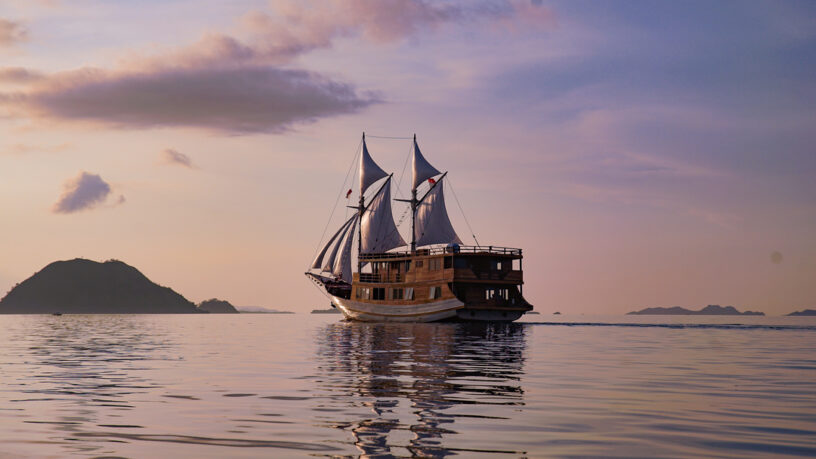 Open Trip 4D3N by Sundari Voyages Luxury Phinisi - 